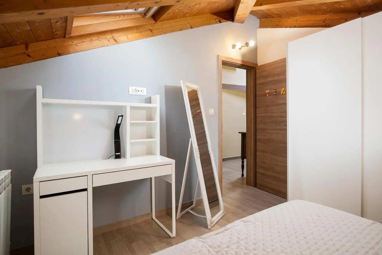 History Apartment Villa Veruda Pula 0*,  Croatia